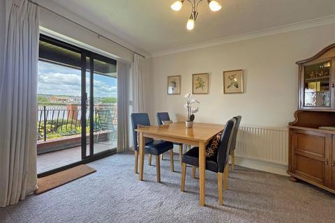 2 bedroom apartment for sale, A lovely apartment with stunning views