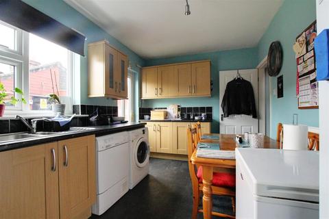 2 bedroom end of terrace house for sale, Jubilee Crescent, Louth LN11