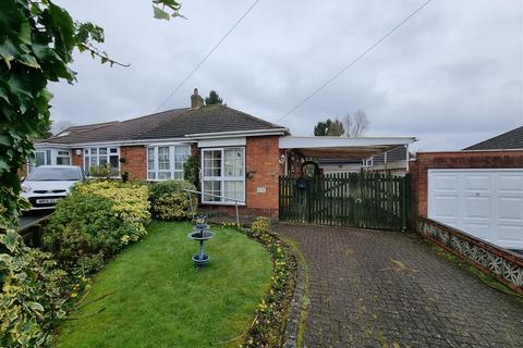 2 bedroom semi-detached bungalow for sale, Chantry Close, Hollywood