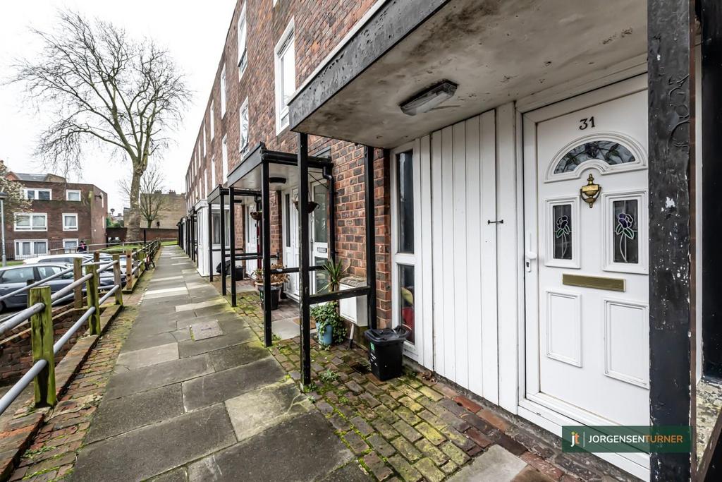 Portgate Close 31-015 LR - JT.jpg