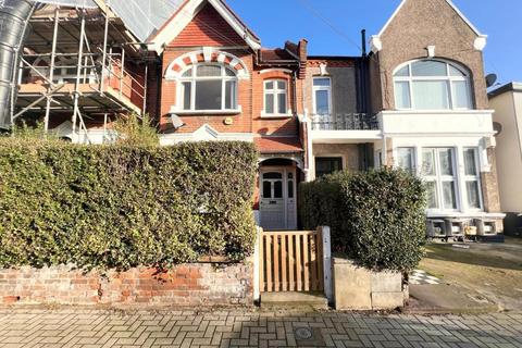 4 bedroom terraced house for sale, Moyser Road, London
