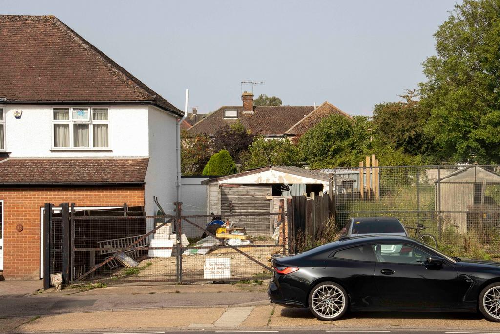 Radlett Road, Watford Plot for sale £700,000