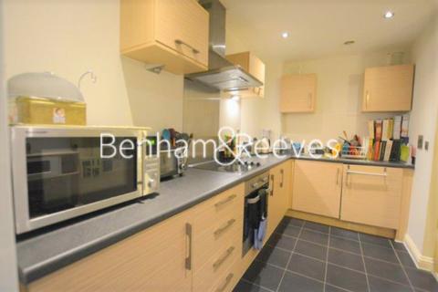 2 bedroom apartment to rent, Charcot Road, Colindale NW9