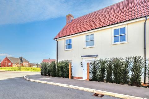 4 bedroom link detached house for sale, Avocet Avenue, Hunstanton