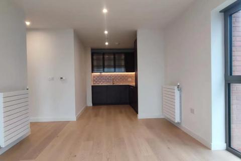 2 bedroom flat to rent - Lord Street, London E16