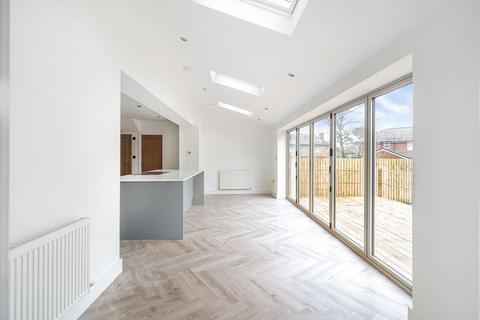 2 Claro Road, Harrogate, HG1 4AG