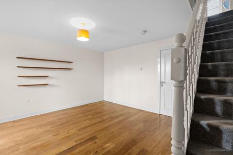 4 Grebe Court, Cambridge, CB5 8FR