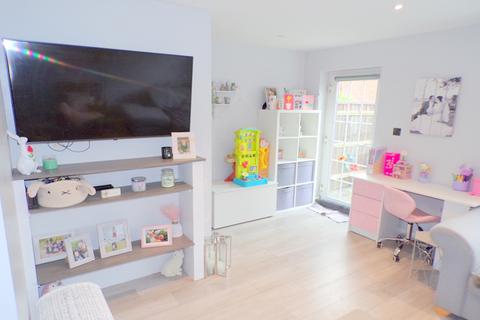 10 Ampfield Road, Bournemouth, BH8 0ET
