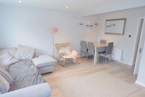 10 Ampfield Road, Bournemouth, BH8 0ET