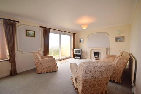 3 bedroom link detached house for sale, Plas Edwards, Tywyn, Gwynedd, LL36