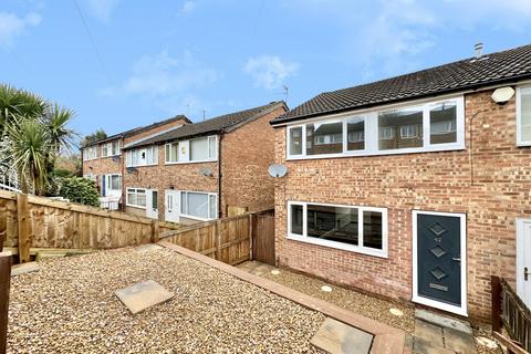 42 Broad Lane Close, Leeds, LS13 2UD