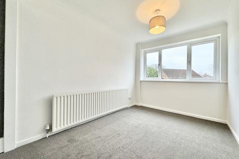 42 Broad Lane Close, Leeds, LS13 2UD