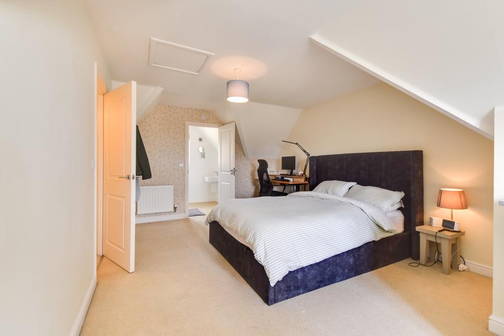 Bedroom Top1 2