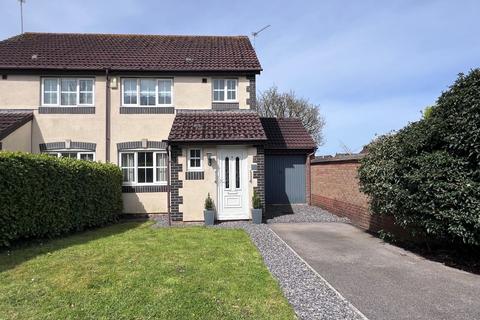 3 bedroom semi-detached house for sale, Ael-Y-Coed, Barry, CF62
