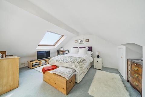2 bedroom flat for sale - Eckstein Road, Battersea