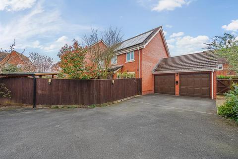 4 bedroom detached house for sale, Peacocks Field Walk,  Hereford,  HR2