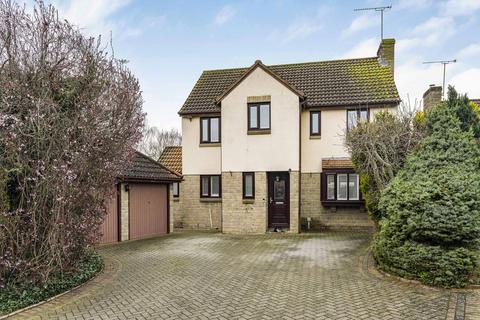 4 bedroom detached house for sale - Tangmere Close, Bicester, OX26