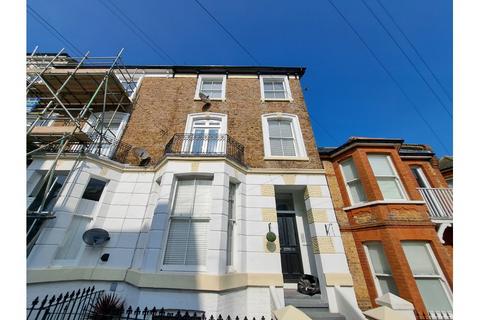 1 bedroom flat to rent, Wrotham Road, Broadstairs CT10