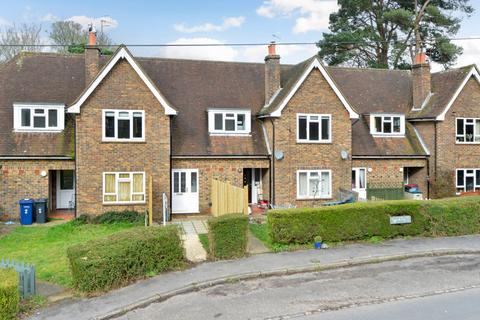 1 bedroom flat for sale, Dye House Road, Godalming GU8