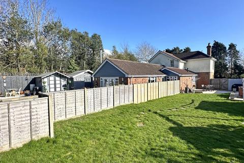 4 bedroom detached house for sale, Duncan Road, New Milton, Hampshire, BH25