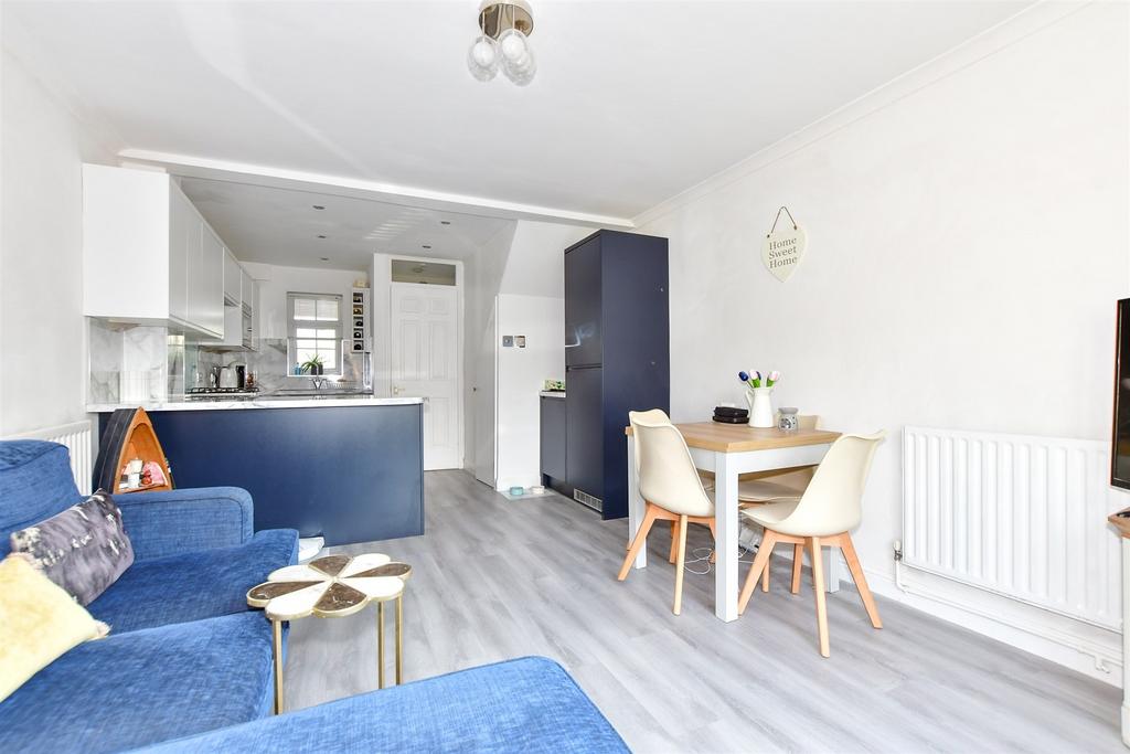 Ditton Place, Ditton, Aylesford, Kent 2 bed terraced house for sale £