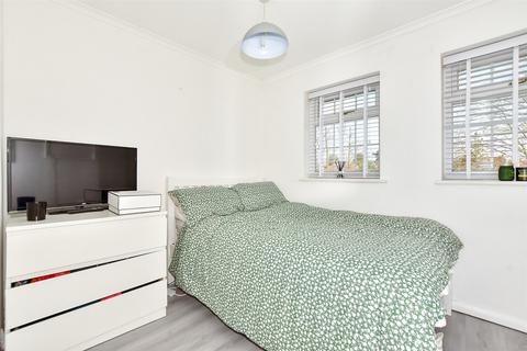 24 Ditton Place, Ditton, Aylesford, ME20 6SX