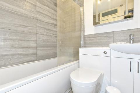 24 Ditton Place, Ditton, Aylesford, ME20 6SX