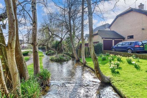 24 Ditton Place, Ditton, Aylesford, ME20 6SX