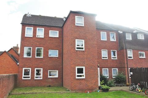 2 bedroom apartment for sale, Priestley Court Lilleys Alley, Tewkesbury, Gloucestershire, GL20