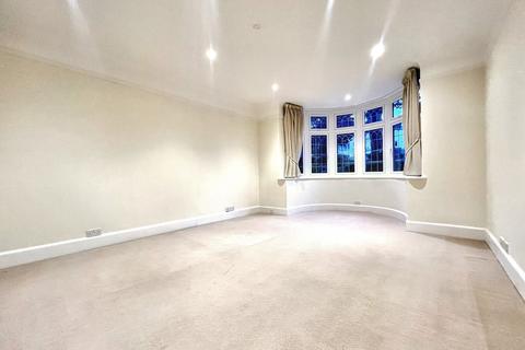 3 bedroom flat for sale, Westbourne