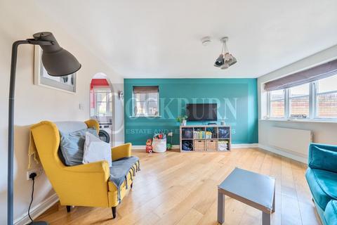 2 bedroom flat for sale, Avery Hill Road, New Eltham, SE9