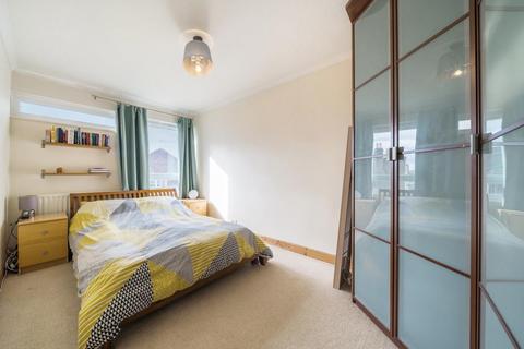 2 bedroom maisonette for sale - Brocklebank Road, Earlsfield