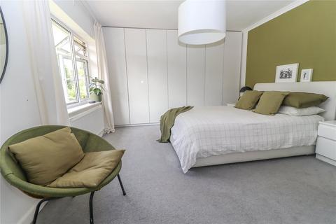 32 Bishops Way, Andover, SP10 3EH