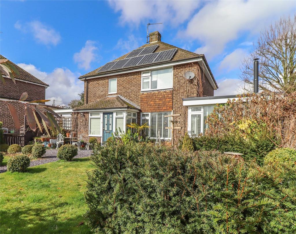 St. Annes Close, Goodworth Clatford... 3 bed detached house for sale