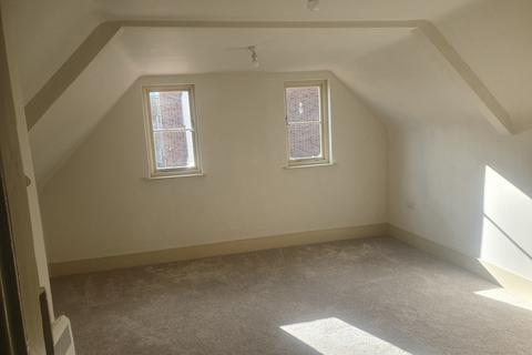 2 bedroom duplex to rent, Westgate Street, Gloucester, GL1