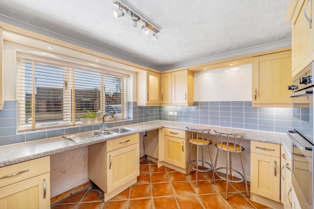 21 Rembrandt Way (Spalding)-13