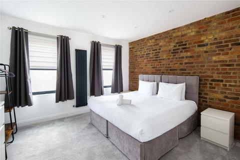 27 Hamilton Road, London, E17 6EH