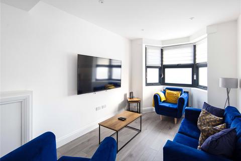 27 Hamilton Road, London, E17 6EH