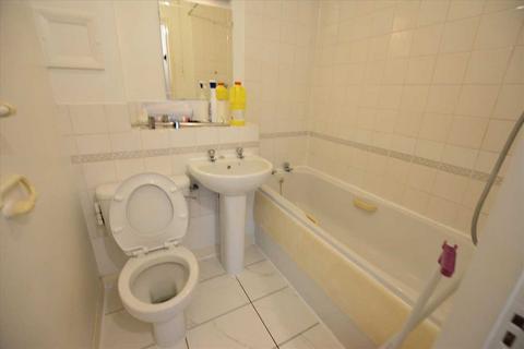 1 bedroom apartment to rent - Yellowhammer Court, Eagle Drive, Colindale