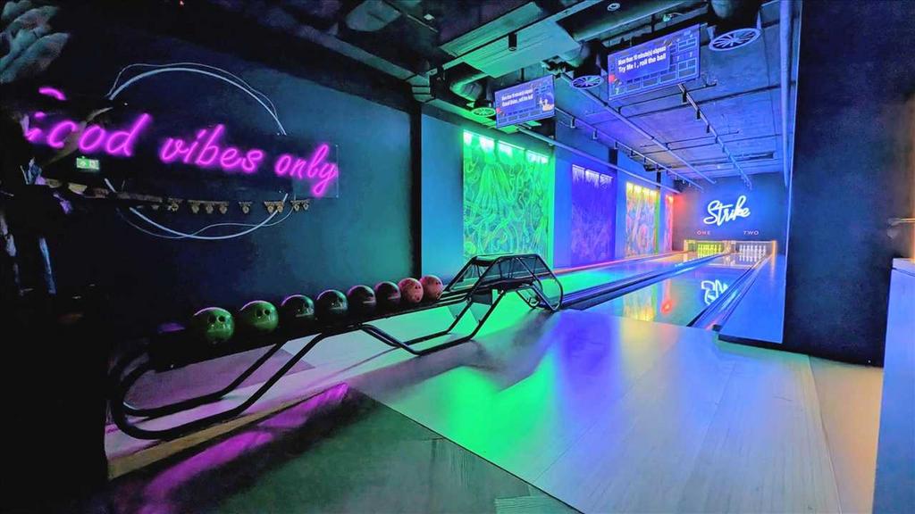 Communal Bowling