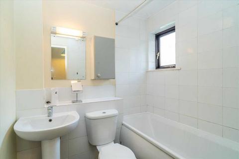 Studio for sale, Heron Court, Colindale