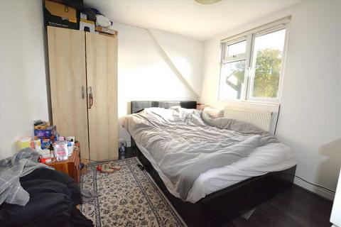 undefined, Endersleigh Gardens (Top Floor Flat), Hendon