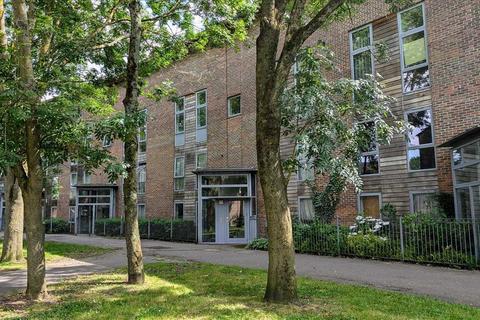 2 bedroom apartment for sale, Martlesham Walk, Colindale