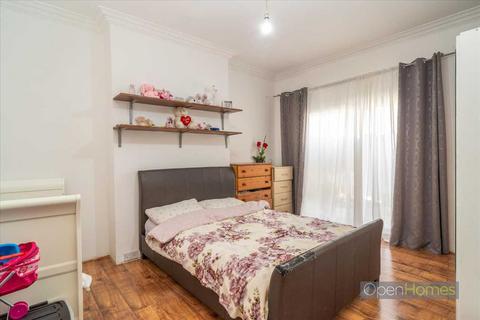 2 bedroom maisonette for sale, Oxgate Gardens, Cricklewood, Cricklewood