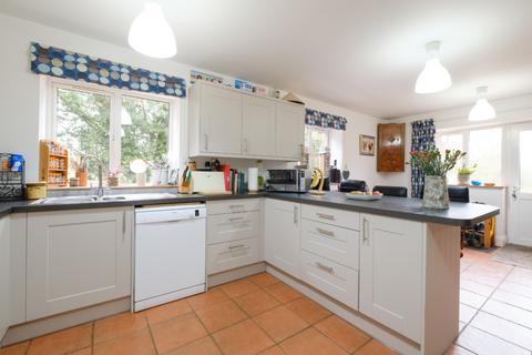 4 bedroom cottage for sale, Pencoyd