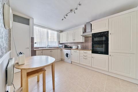 3 bedroom flat for sale, Farnham House,  Marylebone NW1,  NW1