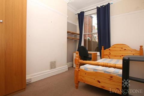 4 bedroom terraced house to rent - St. Albans Road, Leicester LE2