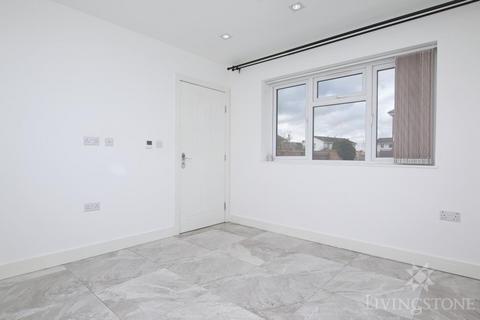 3 bedroom terraced house to rent, Eagle Court, Leicester LE3