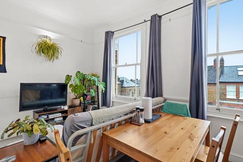 2 bedroom flat for sale, Benson Road, london SE23