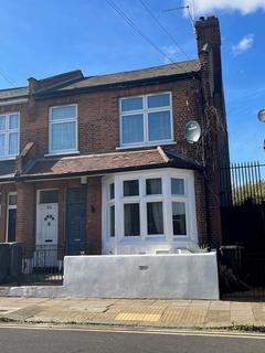 1 bedroom ground floor maisonette to rent, Cornwall Road, London N15